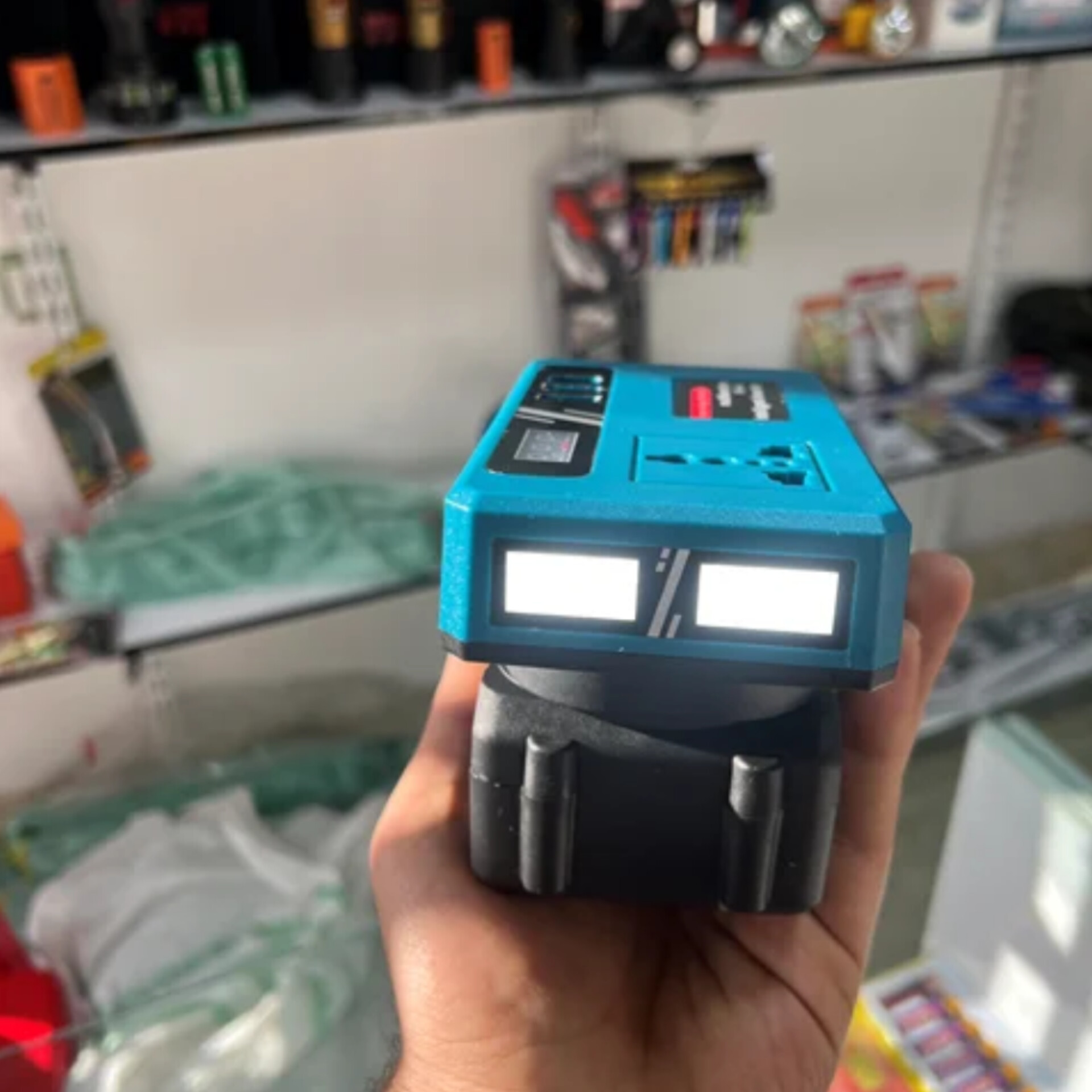 اینورتر شارژی هوشمند ۲۲۰ ولت